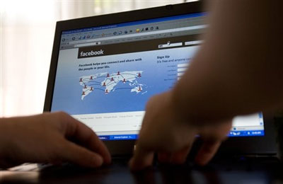 Facebook9caf5 Facebook chính thức thừa nhận có theo dõi người dùng