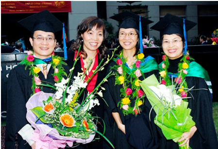 Sếp doanh nghiệp đua nhau đi học EMBA thời khủng hoảng (1)