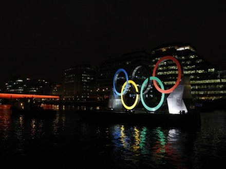 Olympic 2012 sẽ là thảm họa kinh tế đối với London? (6)