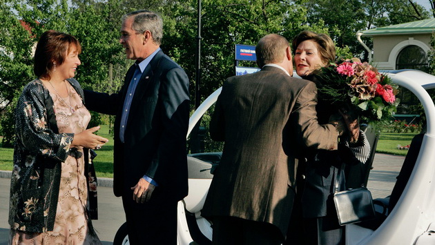 Hình ảnh ông Putin và vợ khi còn sát cánh bên nhau (10)