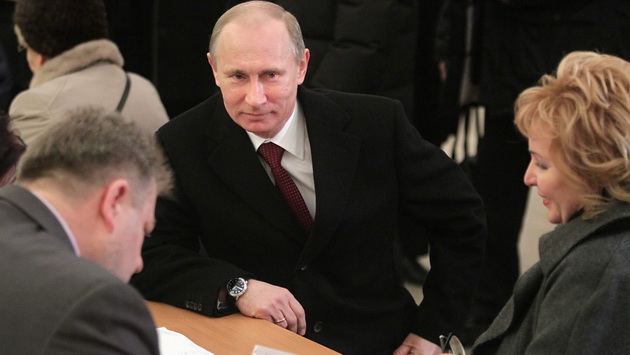 Hình ảnh ông Putin và vợ khi còn sát cánh bên nhau (13)