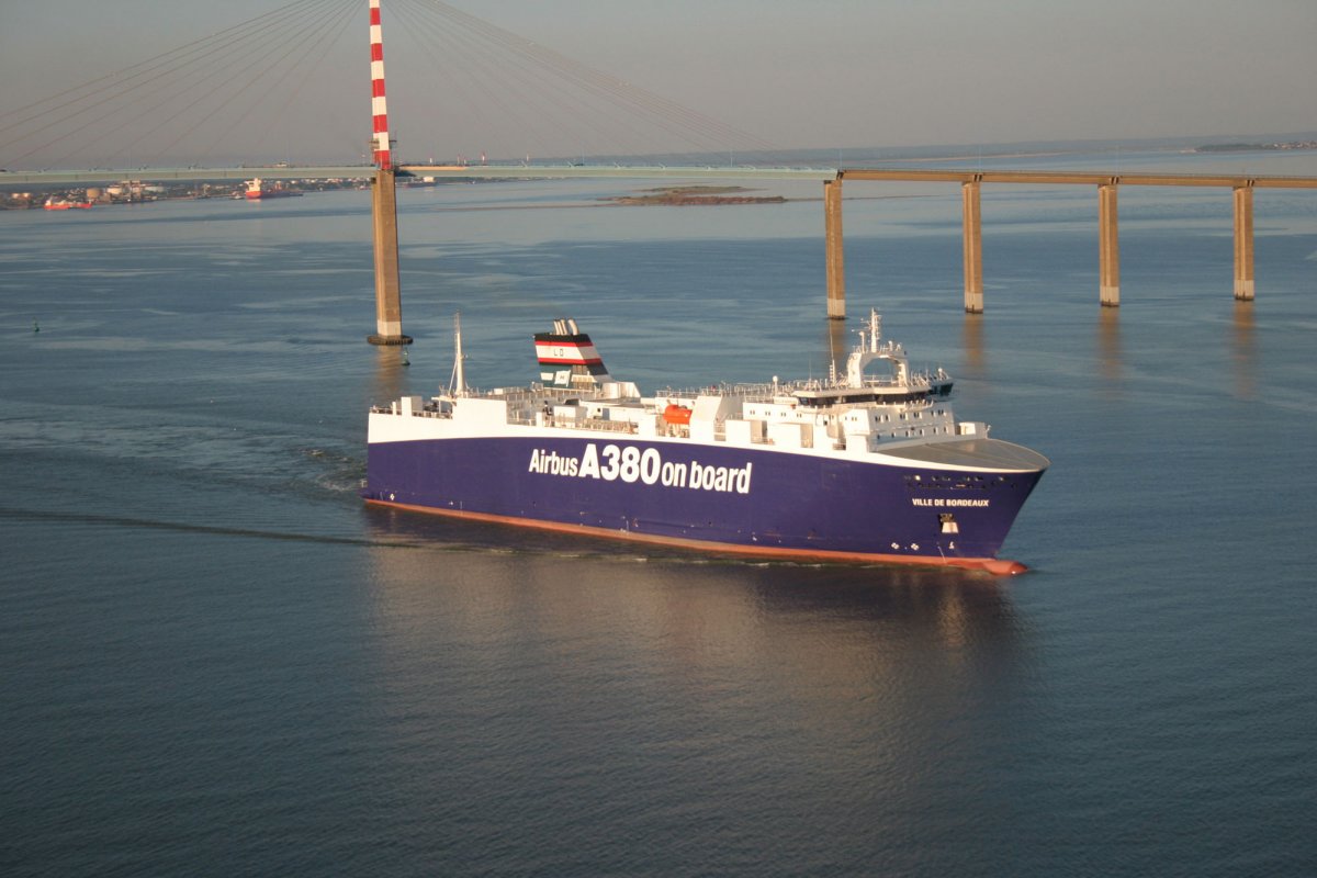 -a380-chiec-may-bay-lon-nhat-the-gioi-da-duoc-tao-ra-nhu-the-nao.jpg