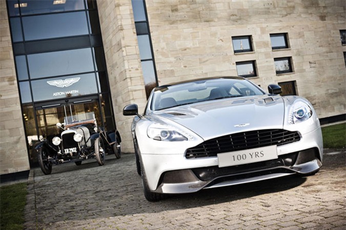 Thăm nhà máy Aston Martin - nơi cho ra đời những mẫu xe đẹp nhất thế giới