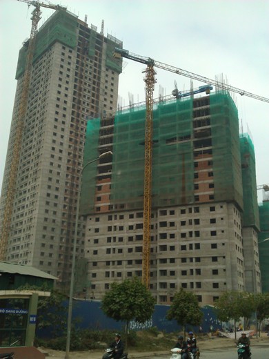 Soi tiến độ chung cư giá mềm làm
