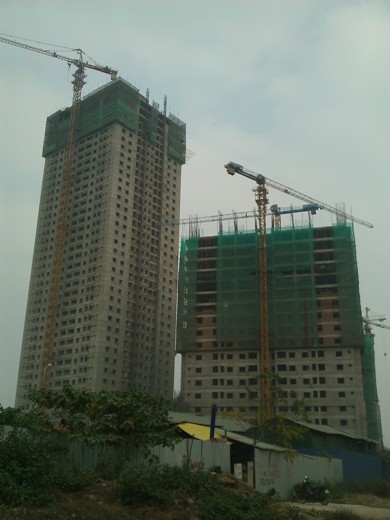 Soi tiến độ chung cư giá mềm làm