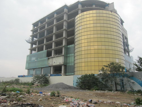Nhiều dự án BĐS siêu sang “đắp chiếu” (2)