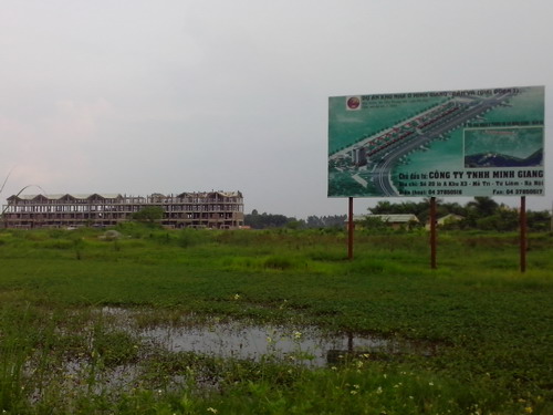 Đô thị mới Mê Linh: Hoang tàn vì nhiều dự án bỏ không 3 Xót xa với cảnh hoang tàn một số dự án đô thị mới Mê Linh (4)