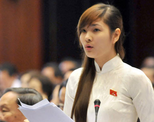 Đại biểu nhan sắc Vũ Thị Hương Sen nói thẳng nạn phong bì