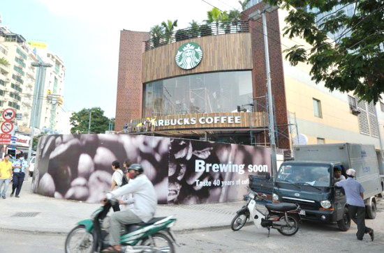 Lộ diện cửa hàng đầu tiên của Starbucks tại khách sạn 5 sao TP.HCM