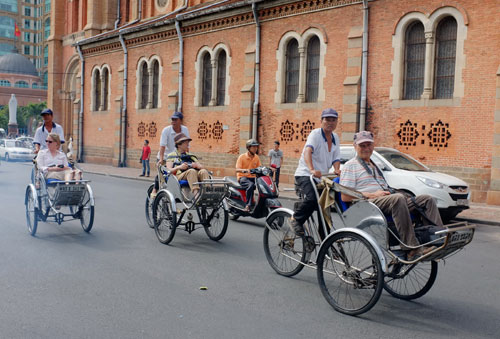 Cần nới thị thực để hút du khách quốc tế