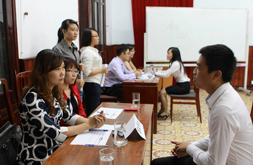 Cùng sinh viên ngân hàng giải mã 