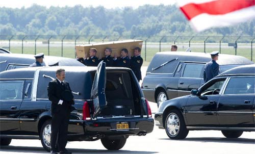 Hình ảnh đau lòng ngày quốc tang MH17 ở Hà Lan (1)