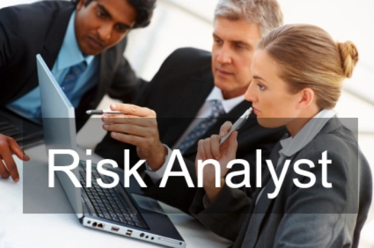 Phân tích rủi ro là phân tích cái gì?