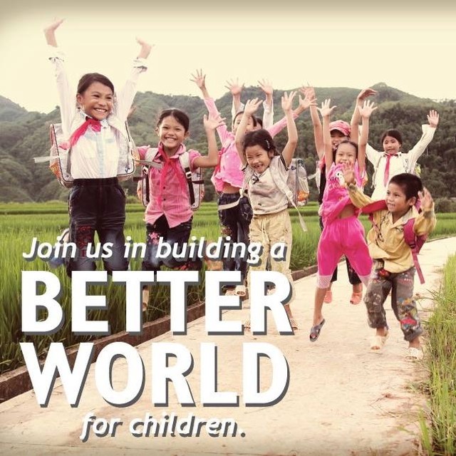 Bill Gates mong muốn mang lại cuộc sống tốt đẹp hơn cho trẻ em Việt Nam (1)