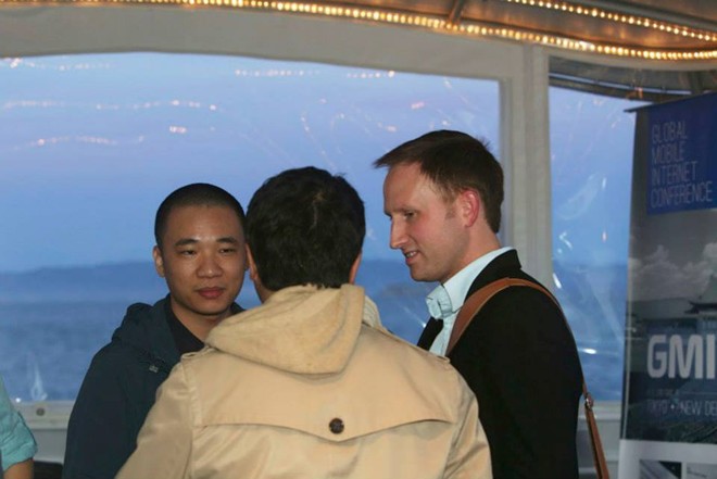 Nguyễn Hà Đông dự tiệc cùng các đại gia công nghệ trên du thuyền tại Mỹ (6)