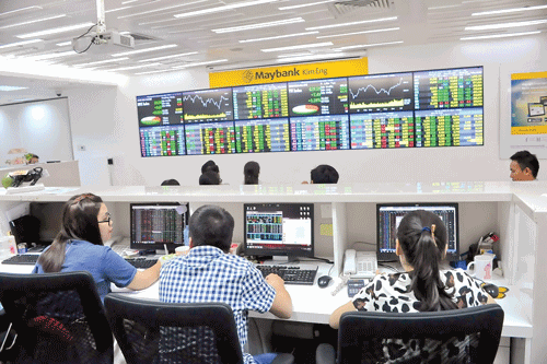 Nhân sự đủ tiêu chuẩn cho các CTCK ngày càng hiếm.