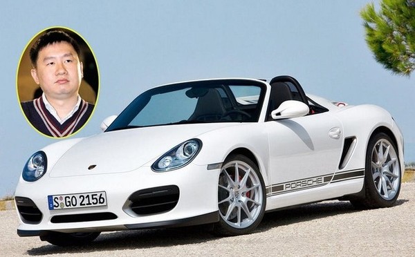 Cuộc sống xa hoa của "tứ đại thiếu gia" TQ ảnh 12 Chiếc xe Porsche mà Trương Lượng hay sử dụng.