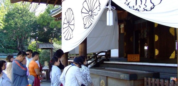 Ngôi đền nổi tiếng Tokyo bị đánh bom ảnh 4