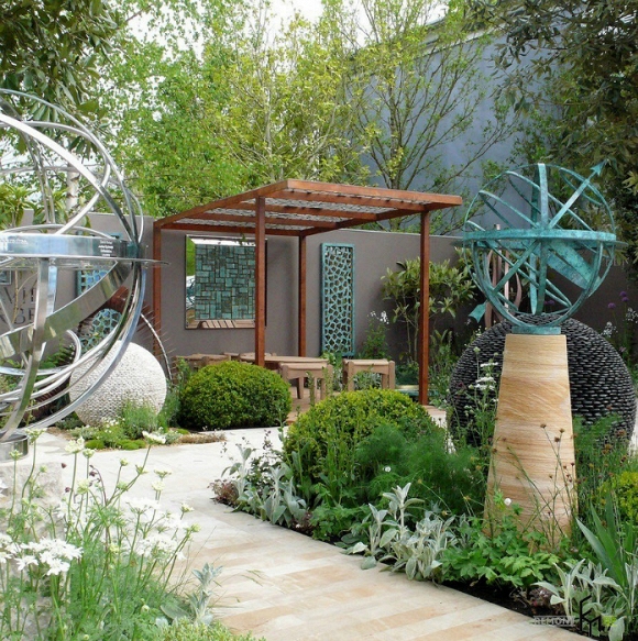 Sân pergola và cảnh quan độc đáo.