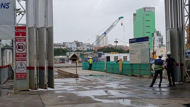 Dự án căn hộ cao cấp hơn 1.900 căn của tập đoàn TNR Holdings tại Bến Vân Đồn. Tiến độ dự án: đang thi công các tầng hầm.