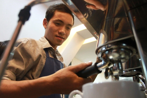 8X mở chuỗi quán cà phê, thu nhập gần 100 triệu/tháng (6)