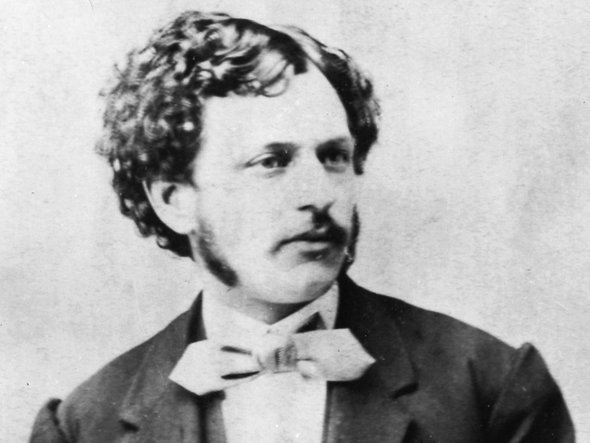Henry Heinz was one of eight children born to John Henry Heinz and Anna Margaretha Heinz (1844)