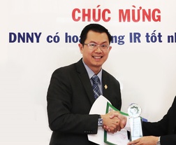 Sau 9 năm gắn bó, Phó Tổng giám đốc Lý Hoài Văn thôi việc tại Sacombank
