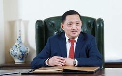 Chủ tịch Phát Đạt bị bán giải chấp gần 29 triệu cổ phiếu PDR ngay trong phiên cổ phiếu được "giải cứu", tăng kịch trần