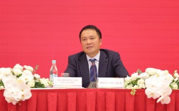 Ông Hồ Hùng Anh nói gì về việc Techcombank không chia cổ tức, không đua tăng vốn điều lệ?