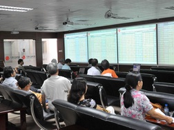 Bán cổ phiếu cực rẻ