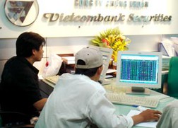 VCBS: Tỷ lệ an toàn vốn 31/12/2012 đạt 224%