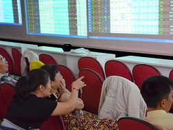 VN-Index mất điểm cuối phiên, KBC, KMR giảm sàn