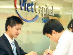 VCSC: Quý 1/2012 lãi trước thuế 2 tỷ đồng, giảm 86% cùng kỳ 2012