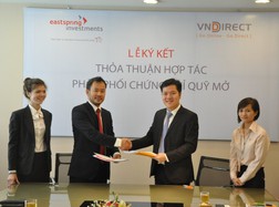 Ông Nguyễn Hoàng Giang TGD VNDirect và ông Nguyễn Tuấn Thiên Ân TGĐ Eastspring Investments