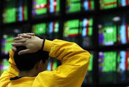 "Nghi án" ETF lại xả hàng cuối phiên