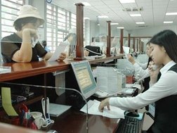 Công ty quản lý quỹ gặp “bão”