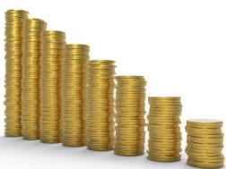 Vàng đối diện “cái chết thập giá”