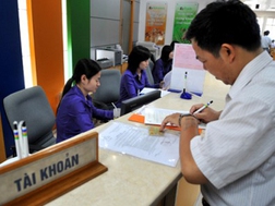 Làm gì để “buộc” doanh nghiệp chia cổ tức tiền mặt?