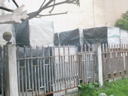 Gạch ốp lát hiếm hoi điểm sáng