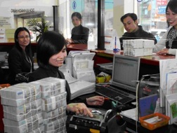Mua bán nợ xấu - “vỏ” cứu doanh nghiệp, “ruột” cứu ngân hàng?