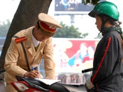 1.700 tỷ đồng tiền phạt bồi dưỡng cảnh sát giao thông: Cơ sở nào?