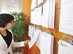 Loạn vi phạm trên sàn chứng khoán