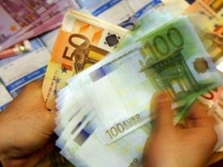EU cắt giảm nguồn viện trợ do "thắt lưng buộc bụng" 