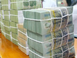 Tái diễn cuộc đua lãi suất kỳ hạn dài