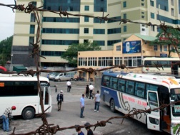 Cử tri Hà Nội gửi hàng trăm kiến nghị về đất đai, giao thông
