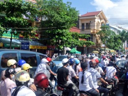 Hà Nội dự kiến chi gần 2.000 tỉ đồng chống ùn tắc