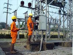 Giá điện không hề thấp 