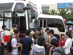 TPHCM: Tăng 40% giá vé xe khách dịp lễ 30.4