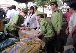 Hàng lậu, hàng giả: Ngày càng khó chống!