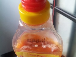 Khách hàng dọa "kiện" tương ớt Trung Thành sủi bọt, gây đau bụng